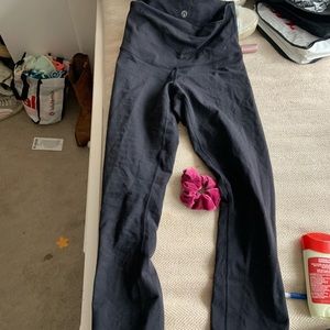 black lulu lemon leggings